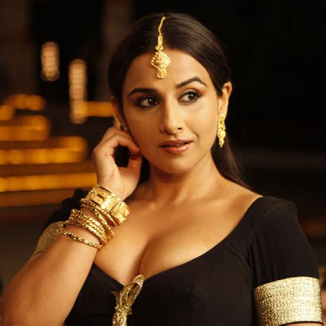 Vidya Balan Hot Saree Stills Sri Lankan Actress And Models Vidya