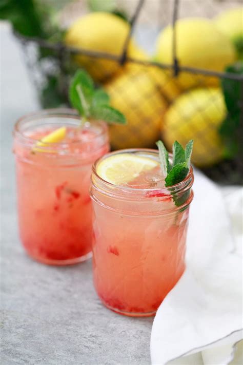 Homemade Strawberry Lemonade Easy Blended Pink Lemonade Recipe