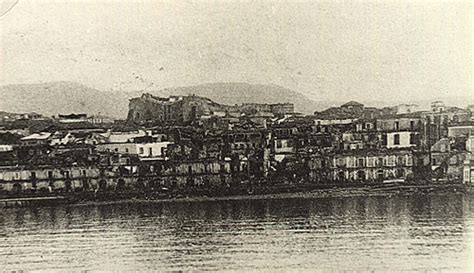 La scossa, durata ben 37 secondi, ed avvertita in tutta l'italia meridionale, ebbe un. File:Reggio terremoto panorama dal mare.jpg - Wikipedia