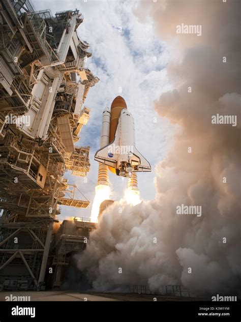 The Nasa Space Shuttle Atlantis Launches From The Kennedy Space Center