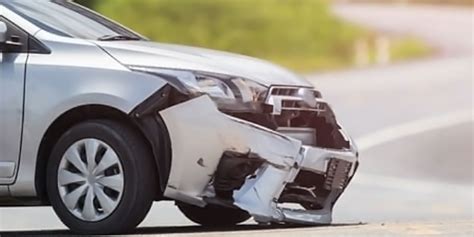 How To Prepare Before And After A Car Crash A Step By Step Guide