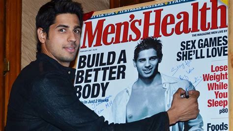 Sidharth Malhotra Shows Off His Abs Youtube