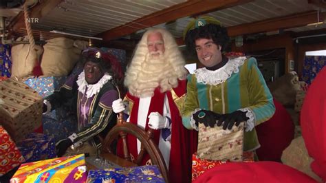 Sinterklaasjournaal 2016 Er Zijn Ook Zwarte Pieten Bij Zwart Zwarte