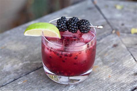 Healthy juice recipes to benefit your diet. Pure & Healthy Blackberry Juice Recipe - TheFoodXP