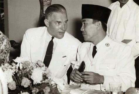 Indonesia Zaman Doeloe Soekarno Dan Gubernur Jenderal Hindia Belanda Terakhir Tony Lovink