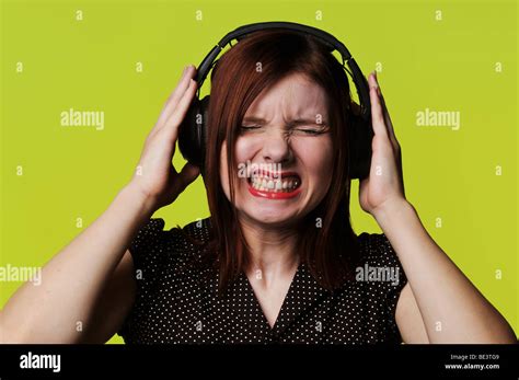 Loud Music Hi Res Stock Photography And Images Alamy