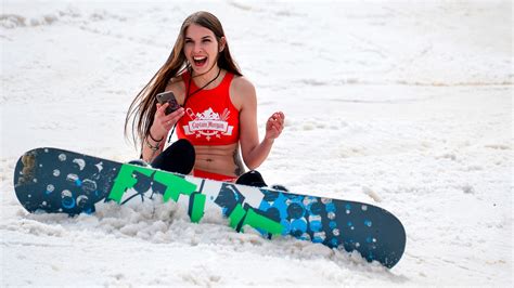 Mass Bikini Skiing Sochi’s Winter Resort Hit By Naked Heat Wave Photos Russia Beyond