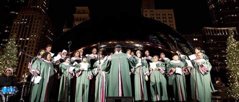 Christmas In Chicago 15 Festive Chicago Christmas Events And Traditions