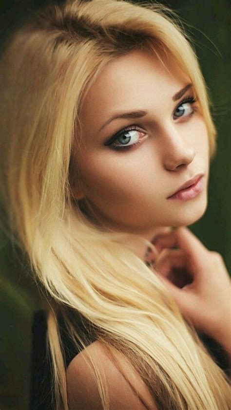 Pin by Haley Pitman on Stunning Faces | Beauty girl, Beautiful girl face, Portrait girl