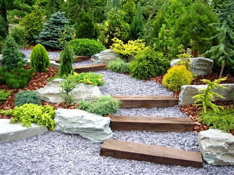 .a garden, we have collected 40 wonderful small garden ideas that you can implement this spring. Garden Design Ideas With Pebbles