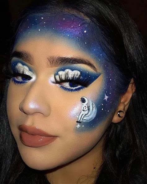172 Creative Makeup Looks You Need To Try Page 37 In 2020 Creative Makeup Looks Artistry