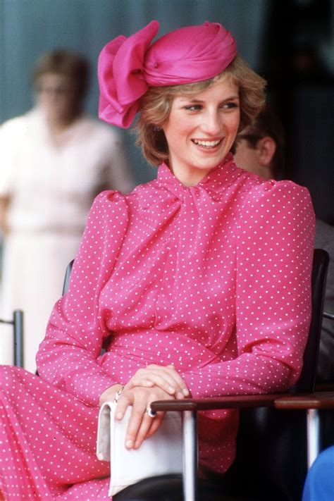 O Icônico Corte De Cabelo Da Princesa Diana Em 20 Fotos Vogue