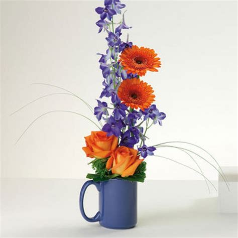 No matter what kind of floral arrangement that you choose to send to your loved ones, rest assured that your bouquet, basket or vase of fresh flowers will arrive at your loved one's door looking amazing. Day Greeter Nashua Florist - Flowers Nashua - Nashua ...