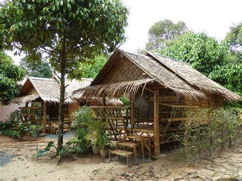 Little Bamboo Hut For My Garden สไตล์กระท่อม กระท่อมชนบท บ้านต้นไม้