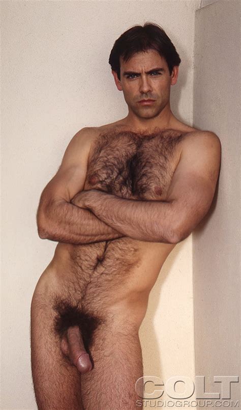 Hairy Hunk Monte Crown