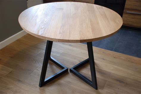 This material is appropriate for round tables with a diameter of 120 cm, 160 cm, 180 cm. Extendable round table modern design steel and timber by ...