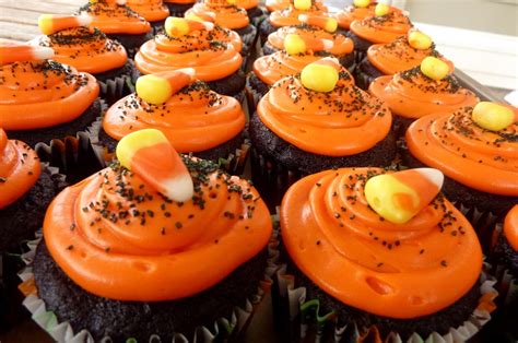 Nutrition info, weight loss, healthy eating, tips, foods. Whole Food Halloween Decadent Cupcake Ideas and Baking ...