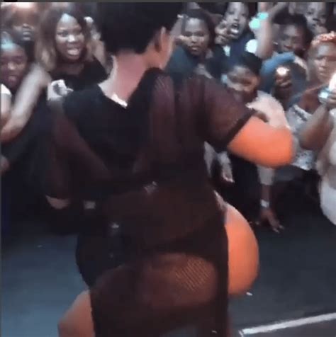 Zodwa Wabantu Shows Her Nked B00ty In Latest Pics And Video