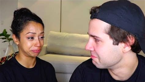 Youtube Stars Liza Koshy And David Dobrik Announced Their Breakup In A