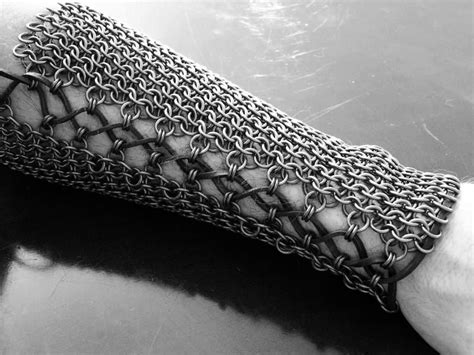 Pin By Claire On Art~ideas Leather Armor Chain Mail Chainmail Patterns