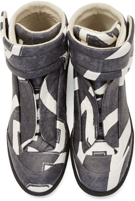 We did not find results for: Graphically See Into The Future: Maison Martin Margiela ...