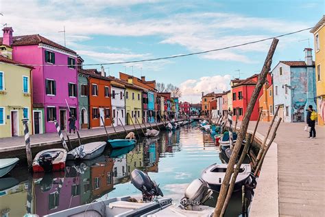 The Perfect Day Trip From Venice The Islands Of Murano And Burano