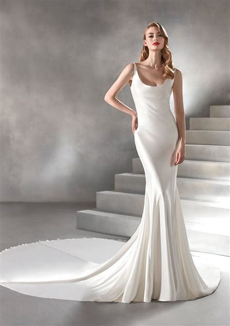 Nybfw Atelier Pronovias Beyond The Stars Bridal Collection