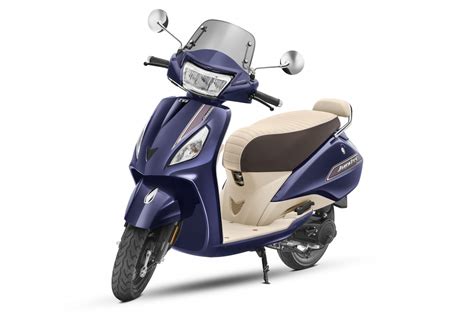 Jupiter classic edition is the first classic scooter launched by the tvs brand in india. TVS Jupiter Classic BS-VI launched at INR 67,911