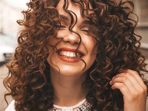 How To Take Care Of Curly Hair For Naturally Healthy Radiant Curls