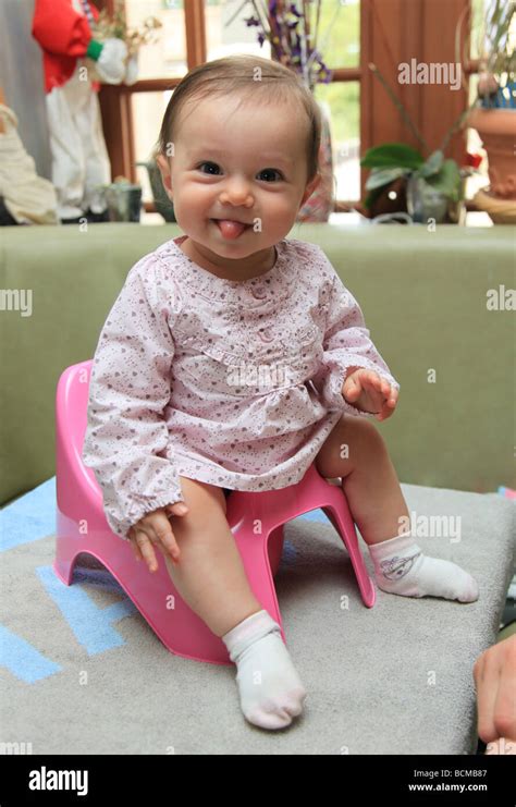 6 Month Old Baby Girl Stock Photo 25034135 Alamy