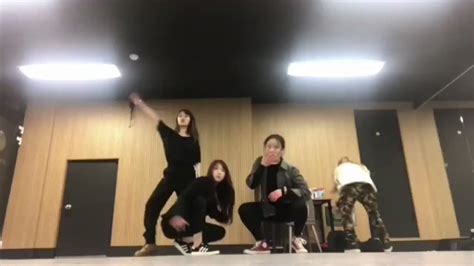 🧝🏼‍♀️ On Twitter Suji Just Uploaded The Ark Covering Ikons Love