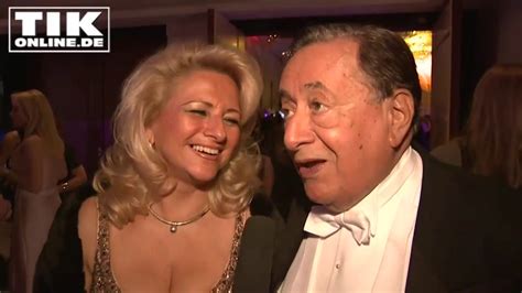 Check spelling or type a new query. Richard Lugner mit Ex-Freundin "Käferl" beim Presseball ...