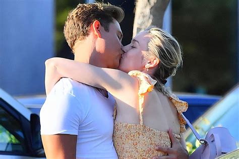 Brie Larson Spotted Kissing Elijah Allan Blitz 6 Months After Ending