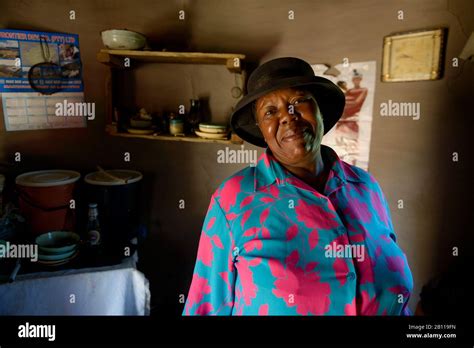 Basotho Woman Lesotho Africa Hi Res Stock Photography And Images Alamy
