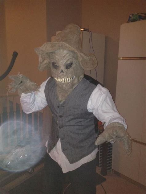 One boys scary scarecrow costume. DIY Halloween : How to make a Scary Scarecrow Mask | Scary scarecrow, Diy scarecrow costume ...