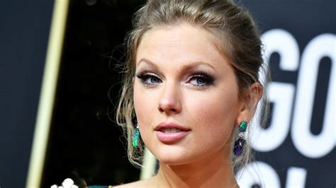 Taylor Swift Bravely Comes Out Against Voter Suppression