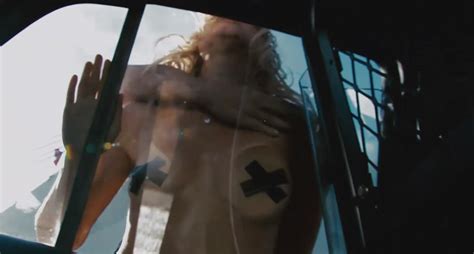 Naked Amy Smart In Crank 2 High Voltage