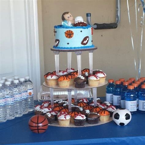 Pea pod themed decorations and readily available at most party stores or in printable packs off the internet. Pin by Mayra Gomez on Sports Themed Baby Shower - Boy ...