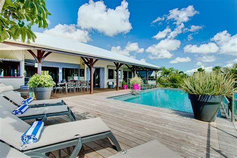 Location Guadeloupe Villa De Prestige Avec Piscine Et Vue Mer