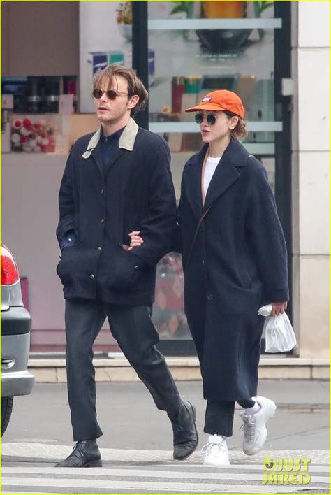 Full Sized Photo Of Charlie Heaton Natalia Dyer Couple Up For Afternoon