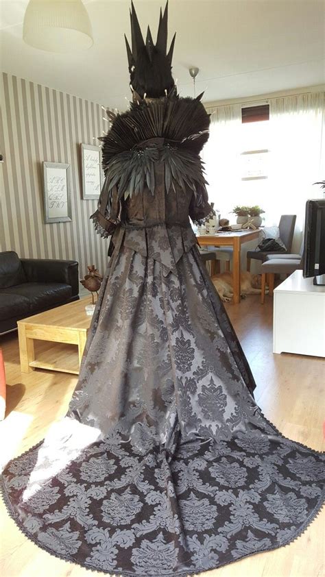 Costumedesign dress erte evilqueen fancy. My homemade evil dark queen costume | Halloween dress, Queen costume, Victorian dress