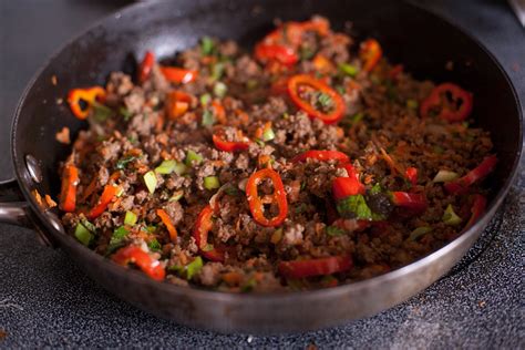 Thai Ground Beef Recipe With Mint Carrots And Peppers Eating Richly