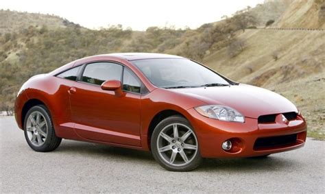 A convertible body style was added during the 1996 model year. Mitsubishi Eclipse Cupé 2005 - 2008 opiniones, datos ...