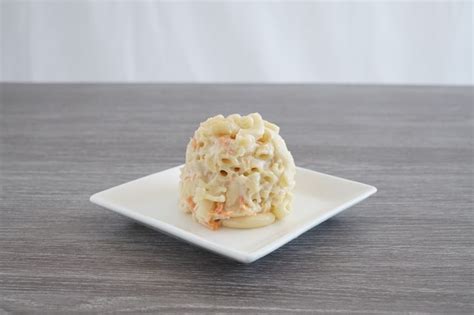 This hawaiian macaroni salad is the real deal. Ono Hawaiian Macaroni Salad in 2020 | Macaroni salad ...