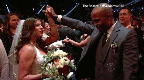 Queen Latifah Officiates Wedding For 33 Couples At Grammy