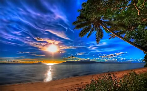Try setting up a wallpaper but why should you have to choose just one wallpaper? 66+ Ocean Desktop Backgrounds Free on WallpaperSafari