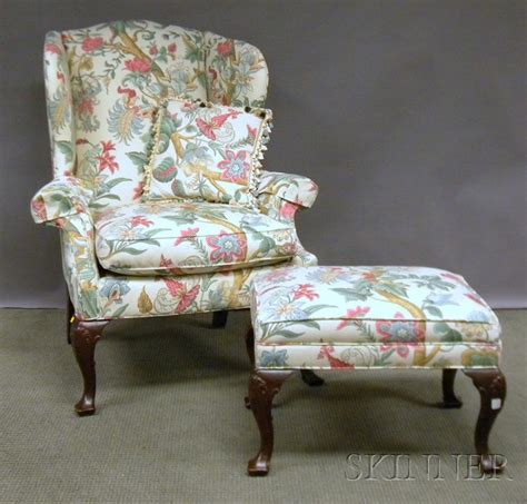 Indian floral patterns have been a reoccurring element within fashion and interior design from ancient modern til modern times. Taylor-King Queen Anne-style Printed Floral Pattern ...