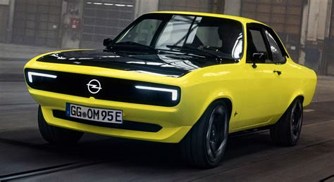 Opel Manta Gse Elektromod Licône Met Les Doigts Dans La Prise