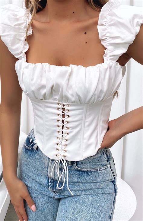 Pin By Joce¡ On Outfit Inspo Corset Style Tops Fashion Inspo Outfits Corset Outfit