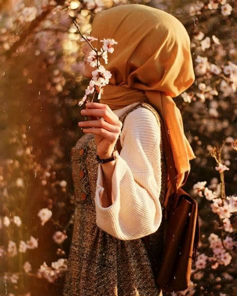 Beautiful Pic Girl Hiding Face Beautiful Hijab Hijabi Girl